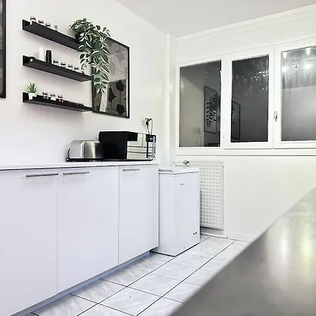Proche De Paris Apartman