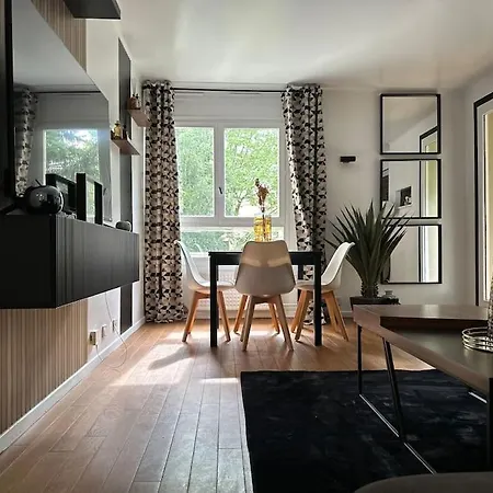 Proche De Paris Apartman